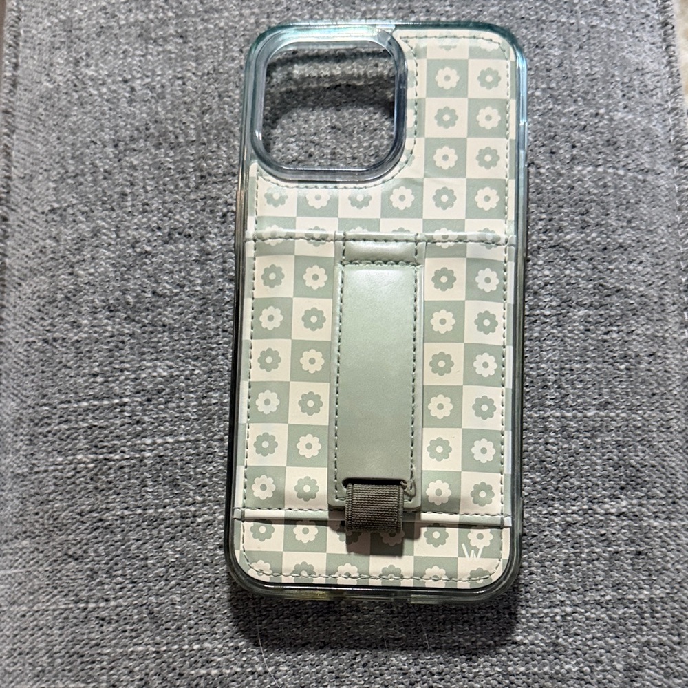 Floral Checkered Pattern Phone Case with Finger Loop - Green & Wallet Pocket